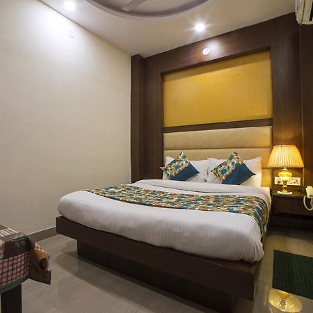 Optimum Oxford International Hotel Új-Delhi Kültér fotó