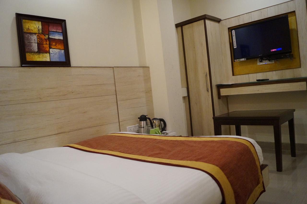Optimum Oxford International Hotel Új-Delhi Kültér fotó
